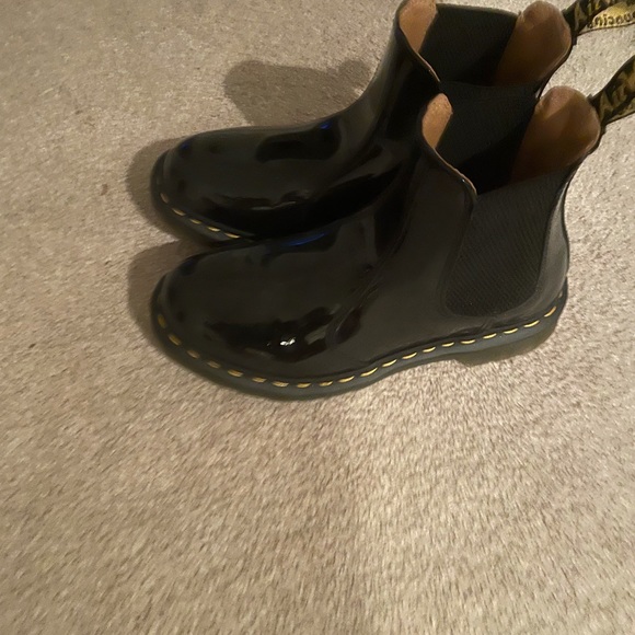 Doc Martin’s, size 7 barely worn (can fit 7.5) - Picture 2 of 3